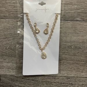 Womens necklace and earrings gold and silver